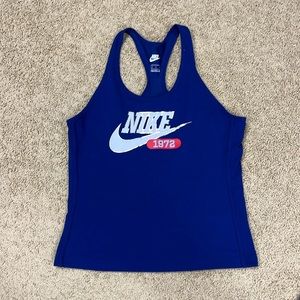 Nike red white blue tank size L